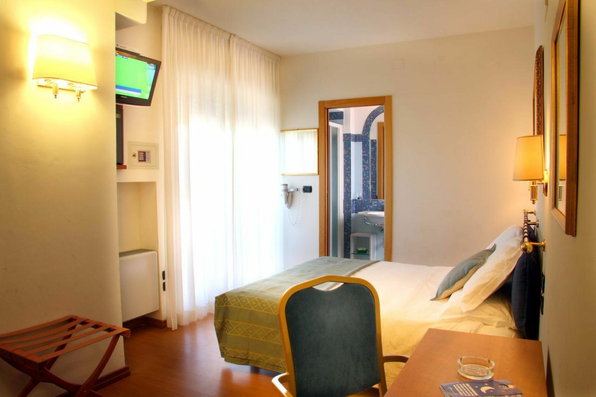 Hotel International San Benedetto del Tronto Esterno foto